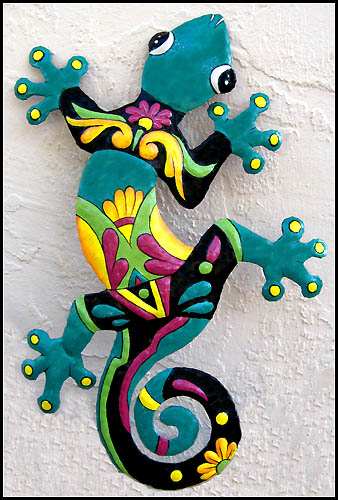Hand painted metal gecko wall hanging - Tropical metal garden art - Handcrafted in Haiti from recycled steel drums